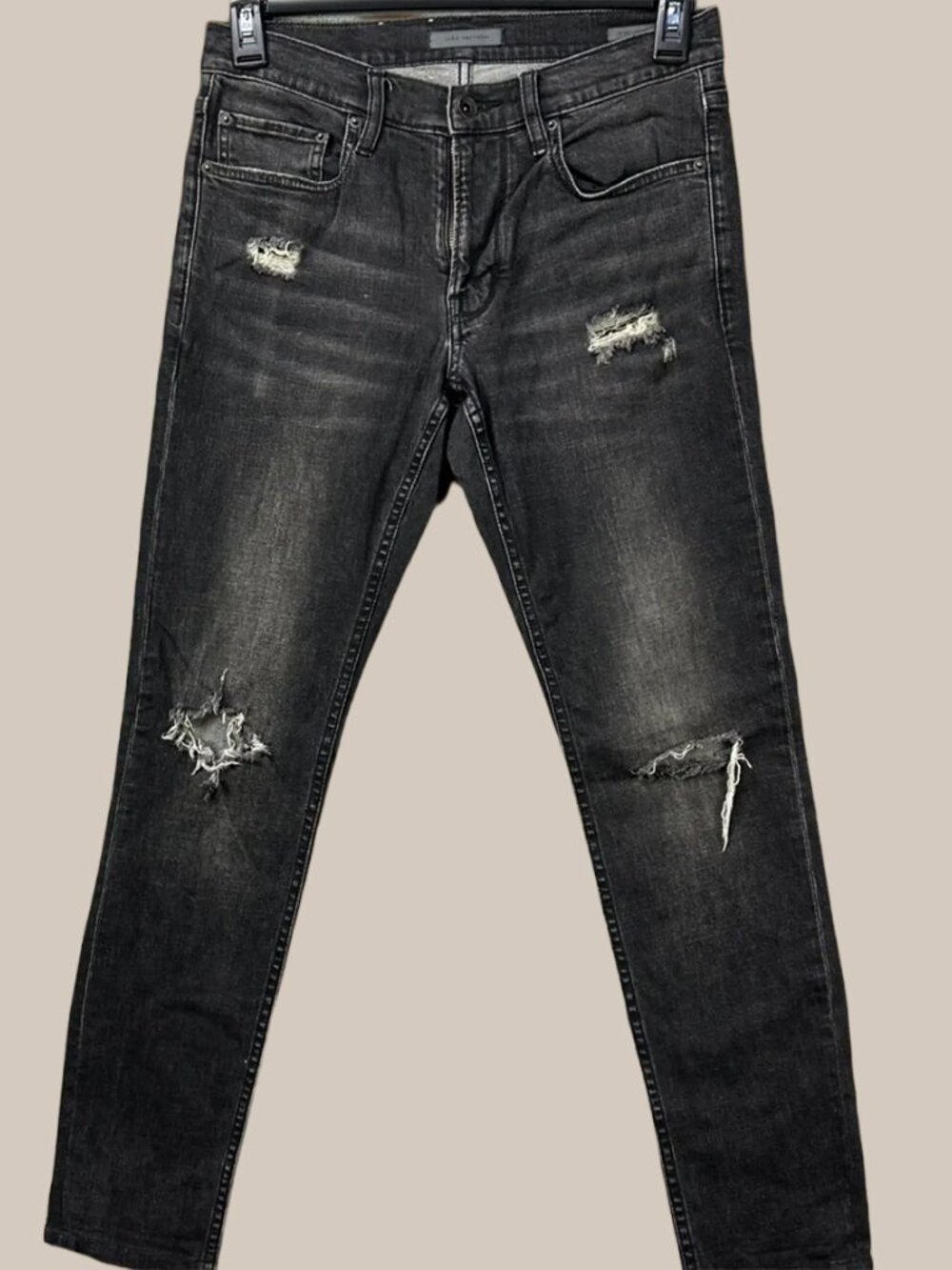 JV703 Skinny Black Jeans